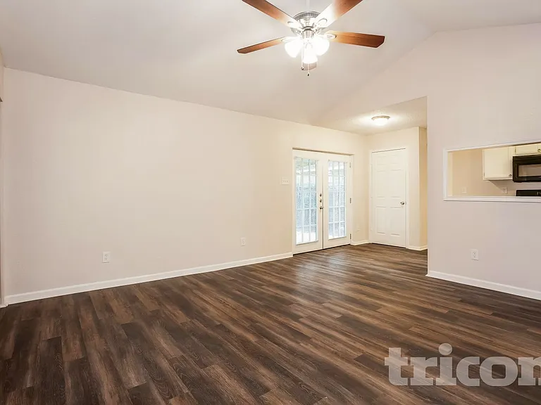 12119 Fawnway Dr — Photo 8