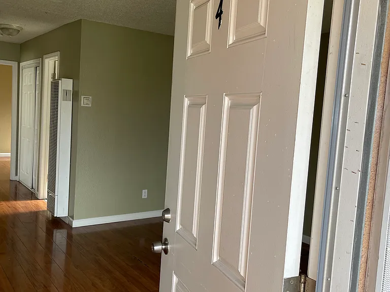 1594 Crucero Dr #4 — Photo 2