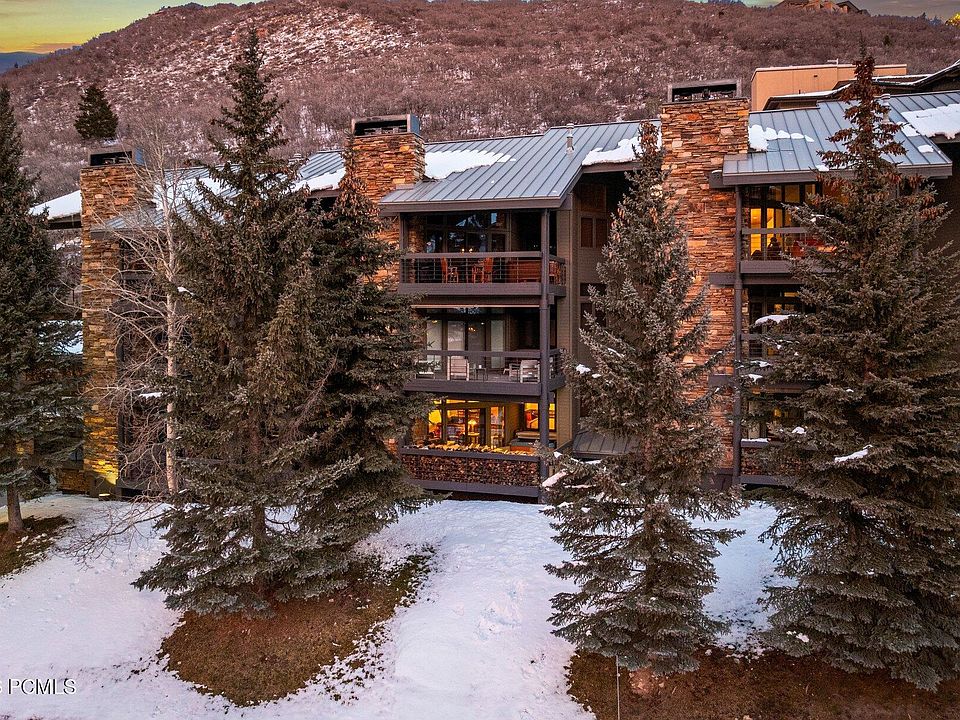 1st image of 2400 Deer Valley Dr E #A-12