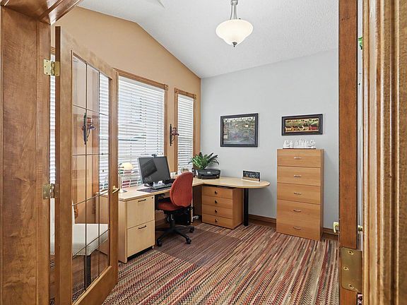 4th image of 5 Richelieu Cres
