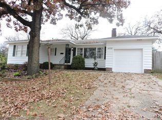 1806 Garner Ln, Fort Smith, AR 72901