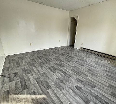 2nd image of 14 Clarke St #3