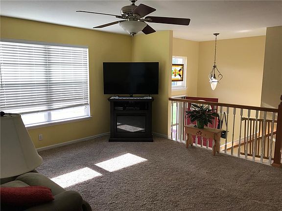 2nd image of 524 Hillbrook Dr