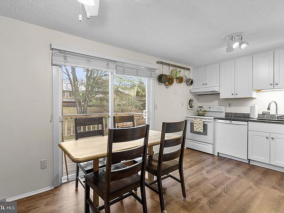 2nd image of 24200 Newbury Rd