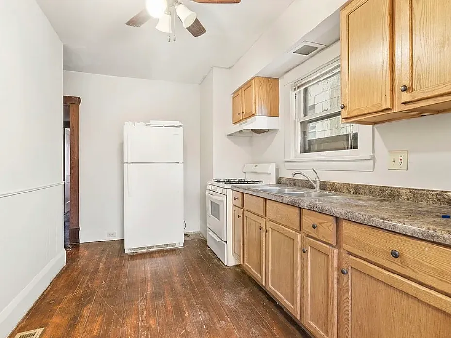 3 bed, 1508 sqft, $900 — Photo 3
