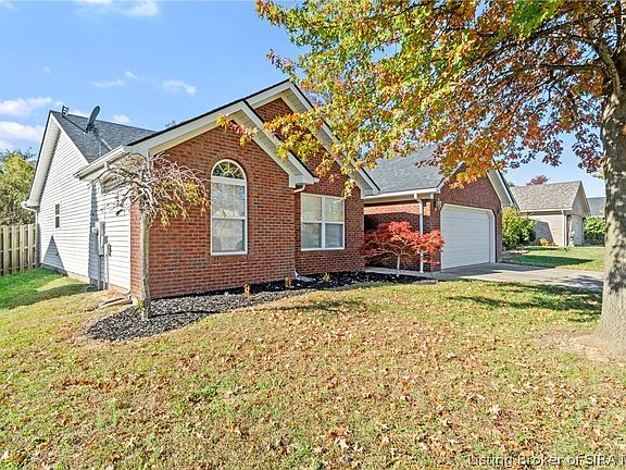 4th image of 3703 Parkview Way