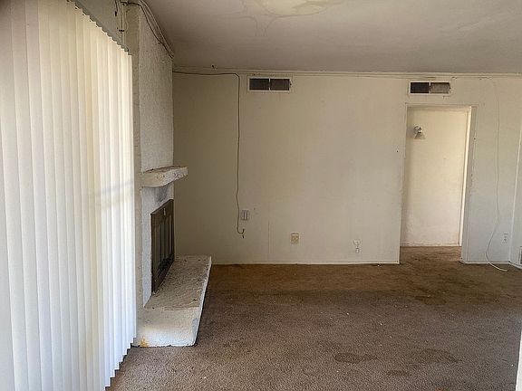 3rd image of 10653 Palomino St