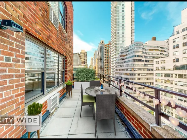 157 East 57th Street image 1 of 15