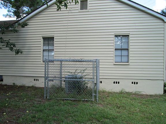 3rd image of 601 Timmons Dr