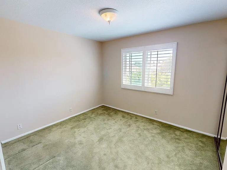 2431 Deerfield Ct — Photo 18