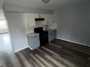 39 N 3rd St #3R, Paterson, NJ 07522