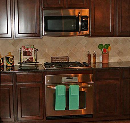 Granite counters and 42" builder upgrade cabinets!