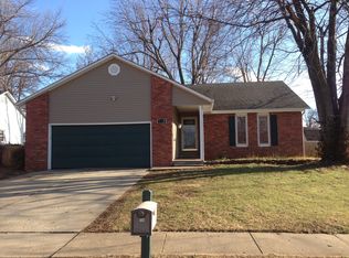 734 E Woodland St, Springfield, MO 65807