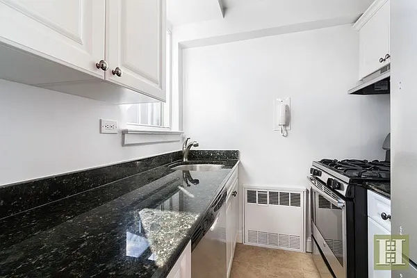 Rented by Halstead Real Estate | media 25