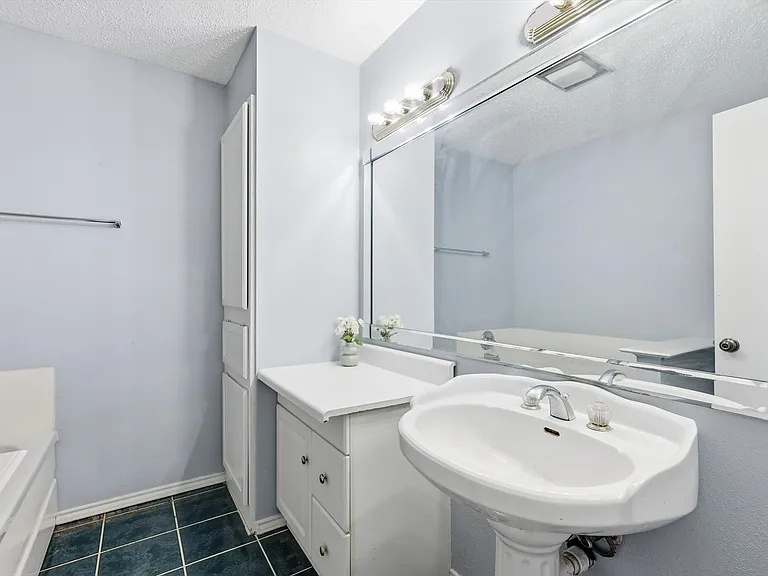 9624 Highland View Dr — Photo 13