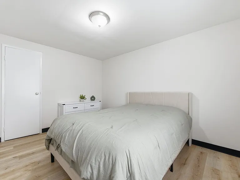 Lumar Village Apartments — Photo 7