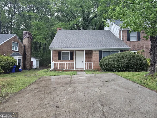 200 Williamsburg Way, Fayetteville, GA 30214
