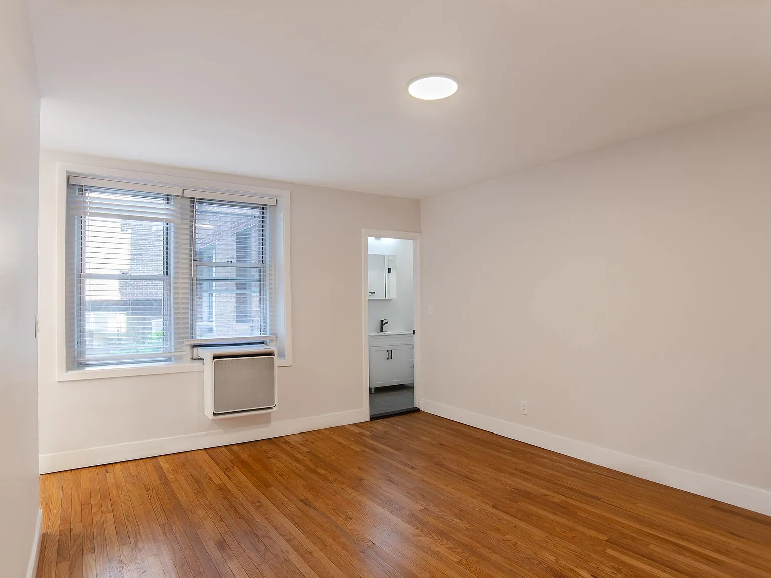 Rocksboro Apartments — Photo 4