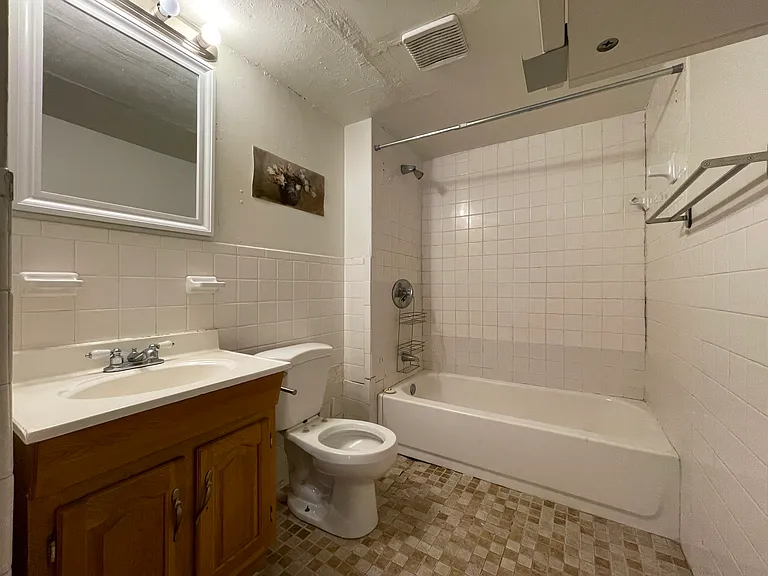 509 Beacon St #2 — Photo 7