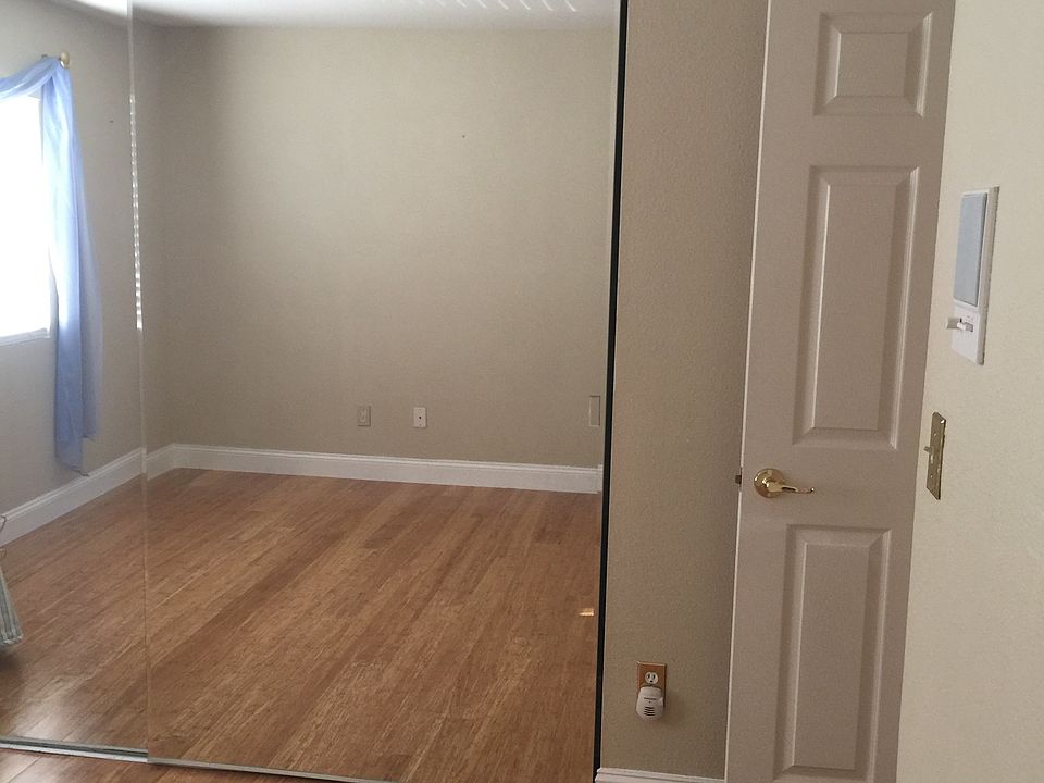 2nd image of 241 Havenwood Cir