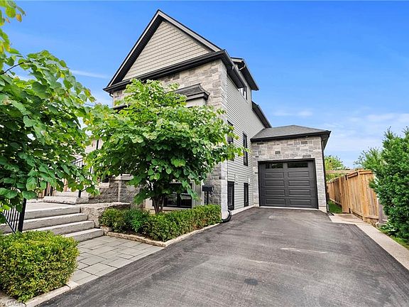 3rd image of 8 Stanmary Dr