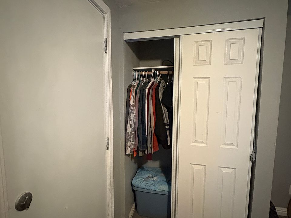 2nd image of 472 N 5th St