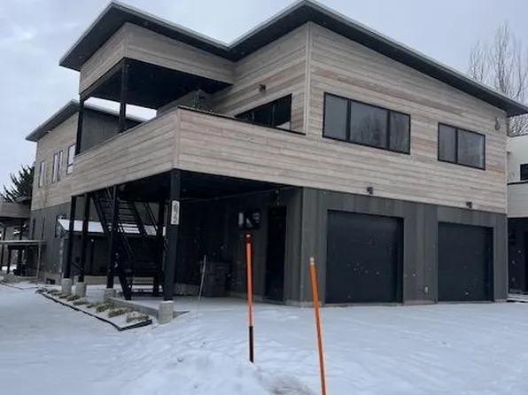 672 E Hall Ave, Jackson, WY 83001