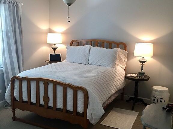 Bright second bedroom