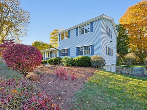 18 Moody St, Uxbridge, MA 01569