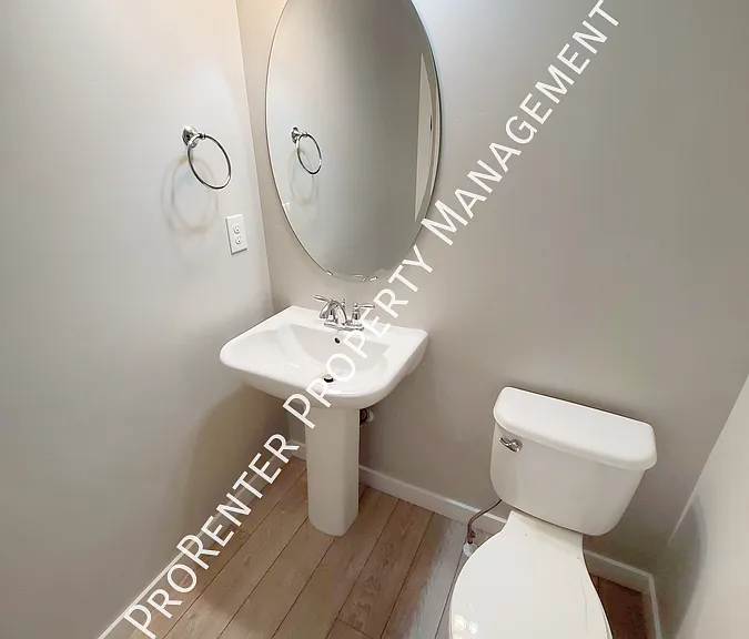 1509 W 450 S — Photo 15