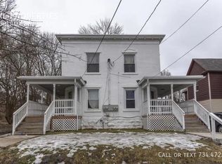 836 Sherman St SE APT 2, Grand Rapids, MI 49506