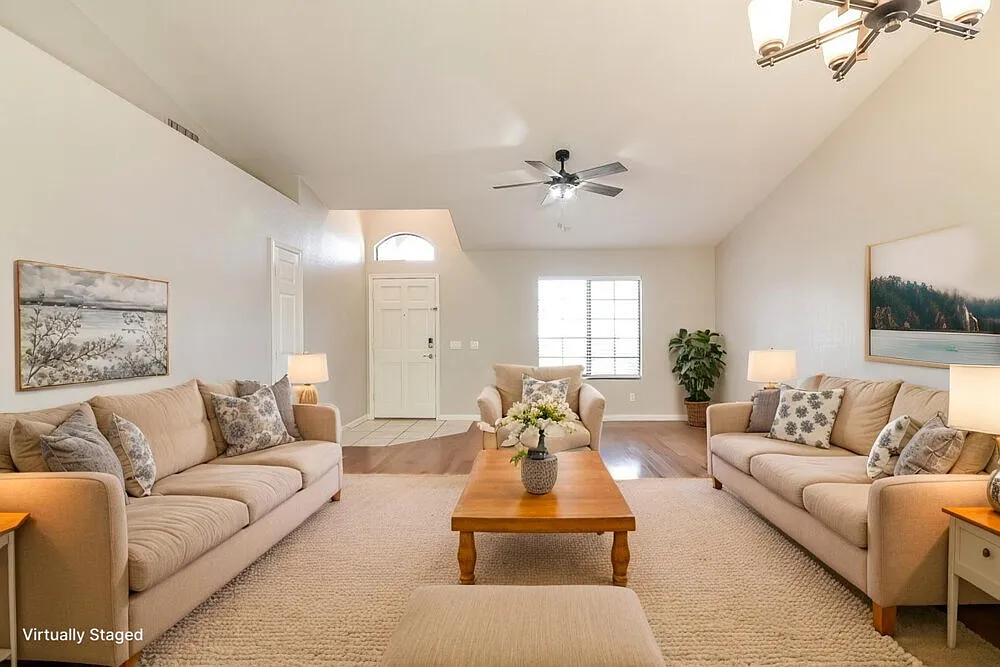 3 bed, 2.0 bath, 1459 sqft, $2,490 — Photo 4