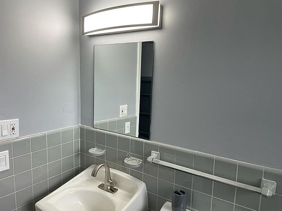 2nd image of 5723 E Harbor Dr APT 1