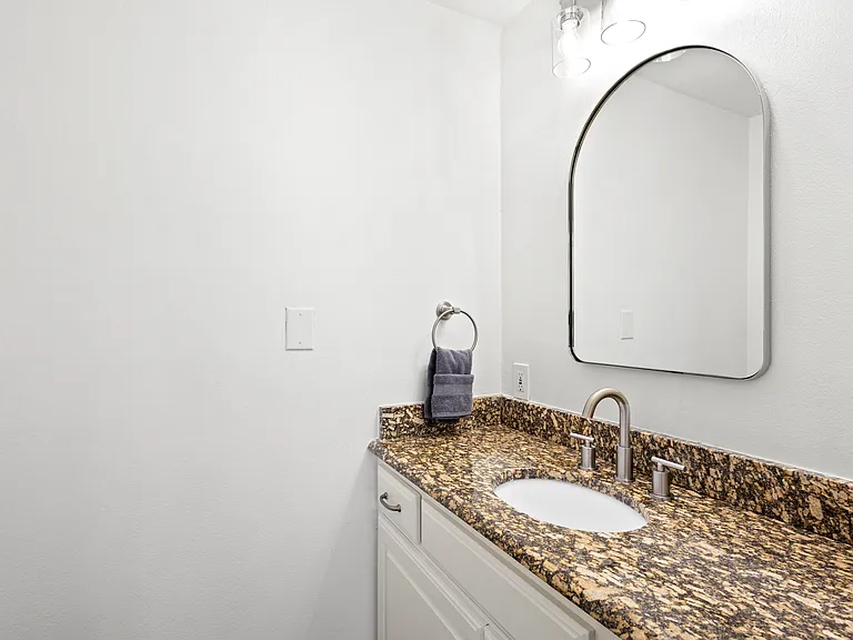 1308 Glen Cove Dr — Photo 30