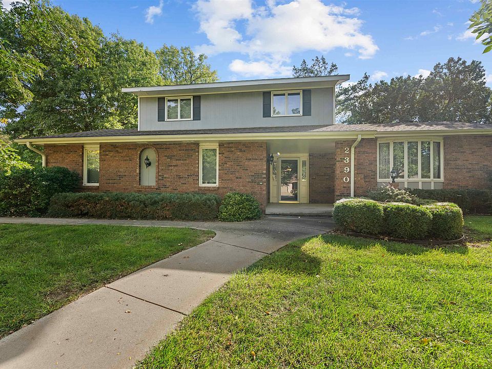 1st image of 2390 Northwood Ln