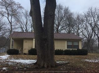 2 E Porte Cimi Pas St, Kansas City, MO 64114