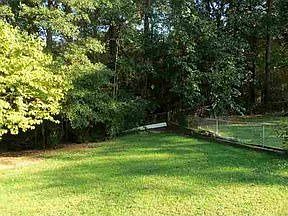3rd image of 1024 Hardee Ct