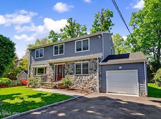 34 1/2 Orchard St, Cos Cob, CT 06807