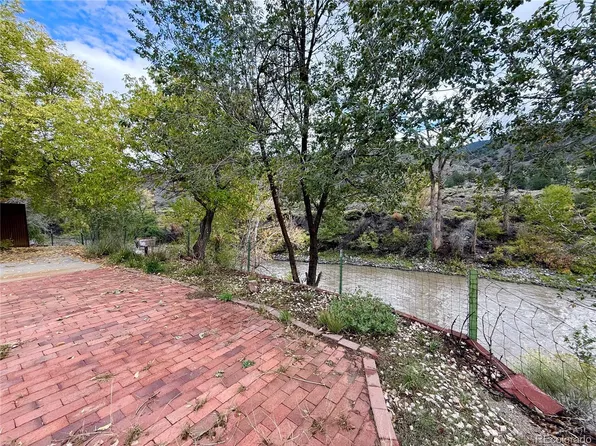 533 River Drive, Salida, CO 81201
