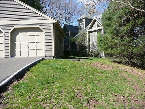 3rd image of 18 Rivermead #18