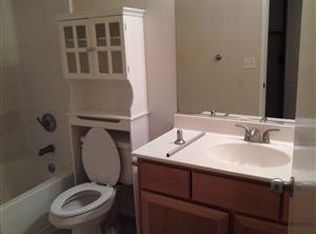 525 Lincoln Ave APT F, Modesto, CA 95354