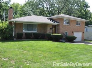 22 Sunnyside Dr, Springfield, IL 62702