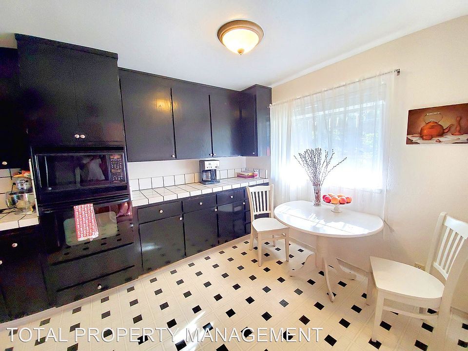 1st image of 15400 Winchester Blvd APT 35