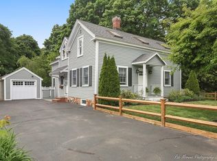 4 Cedar St, Wenham, MA 01984