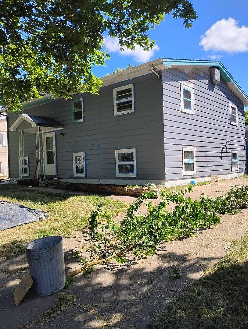 New Listing — Photo 2