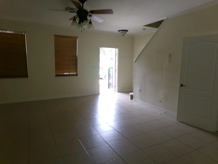 2132 SE Eatonville Dr — Photo 4