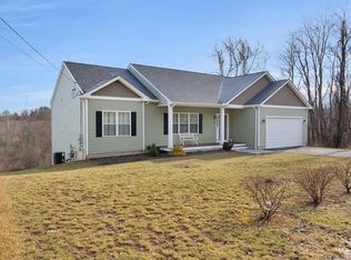 564 Ridgewood Rd, Middletown, CT 06457