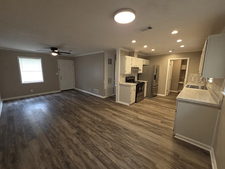 95 Ashton Ct — Photo 39