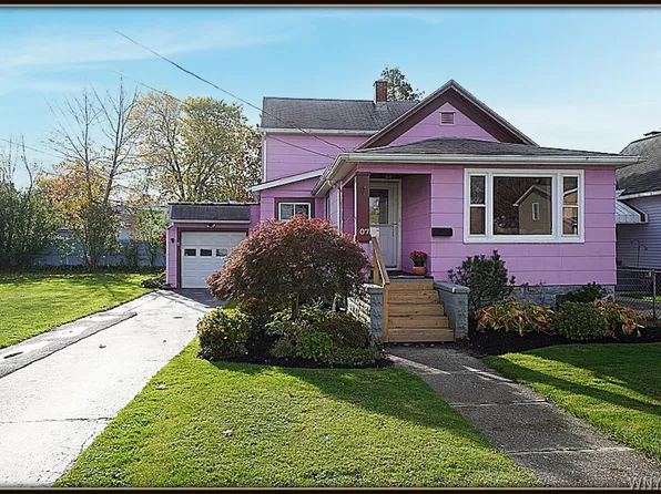 107 Porter Ave, North Tonawanda, NY 14120