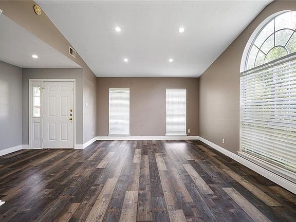 2nd image of 156 Honeywood Dr